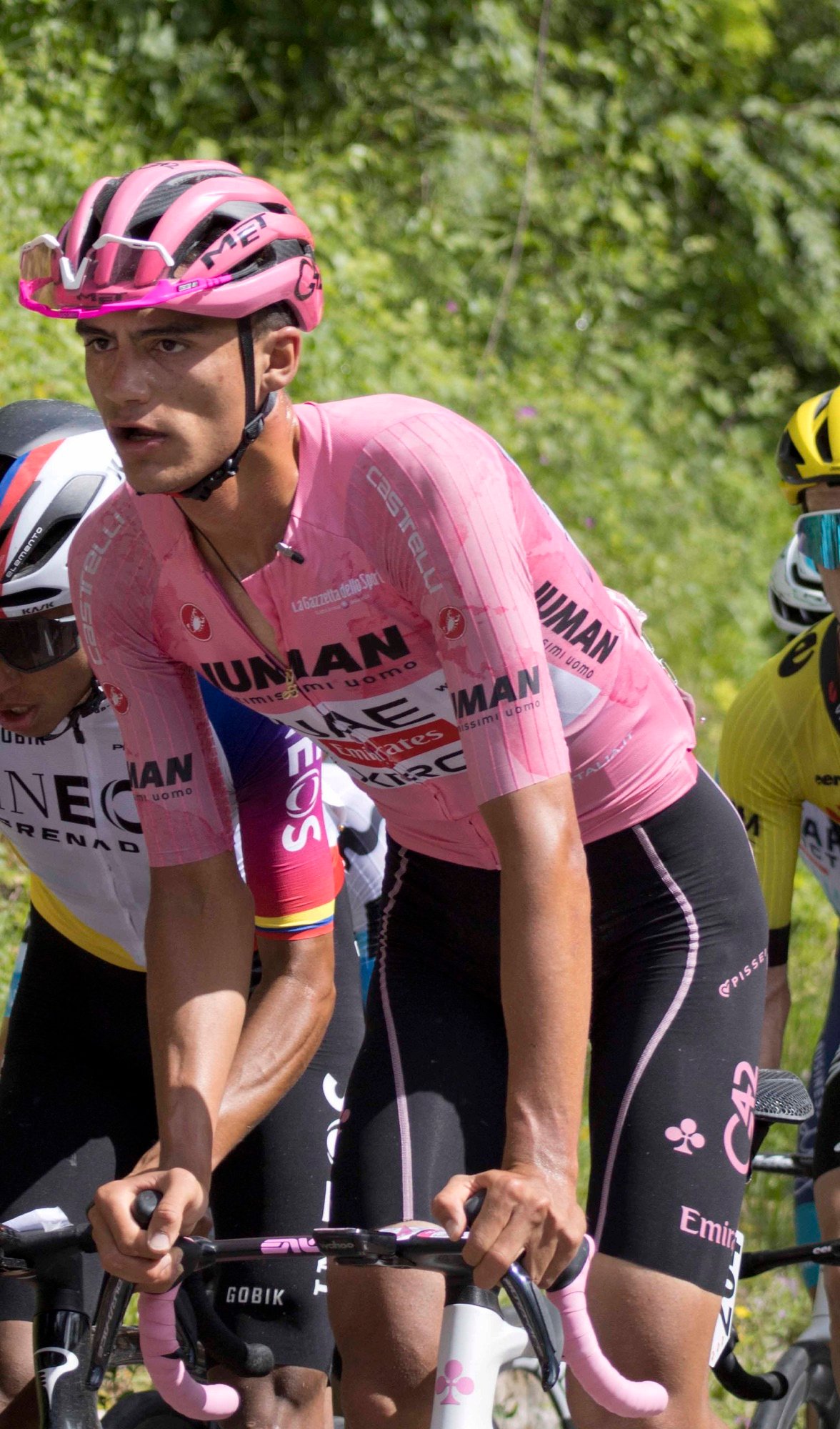 Isaac del Toro, a un paso de hacer historia en el WorldTour: lidera el UAE Tour rumbo al título