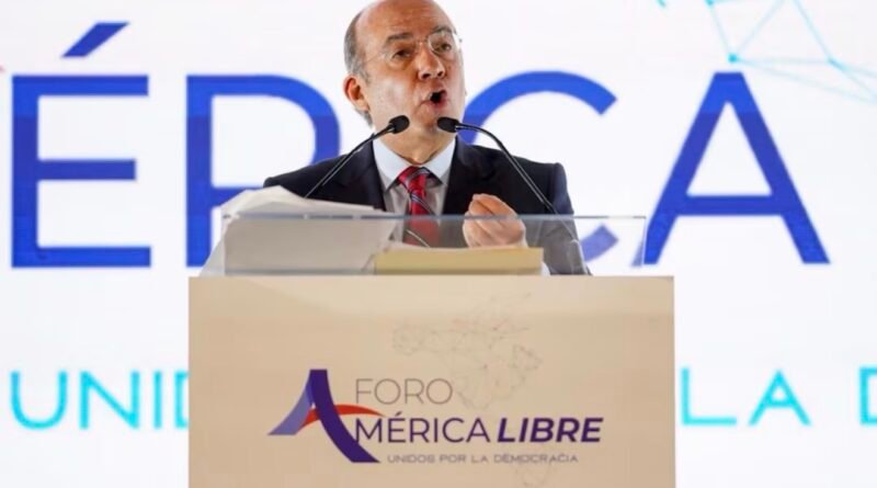 Felipe Calderón durante el Foro América Libre 2026