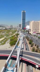 Imagen del reportaje sobre las obras de la Línea 4 del Metro y los deslaves junto al río Santa Catarina