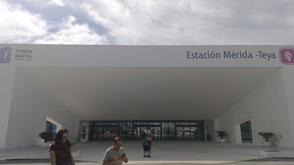 Estación Mérida-Teya del Tren Maya fotografiada en 2024; imagen de archivo ilustrativa sobre empresas militares